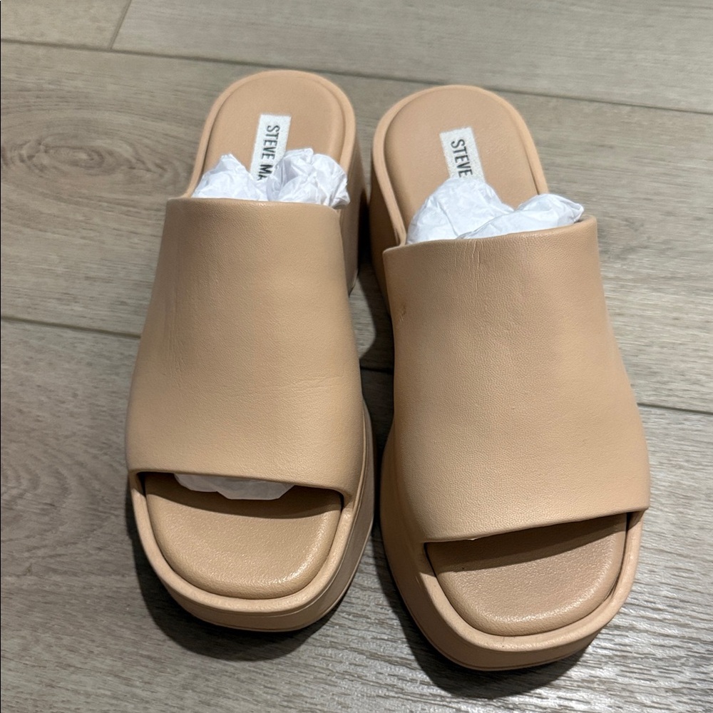 Steve Madden Slinky J Platforms